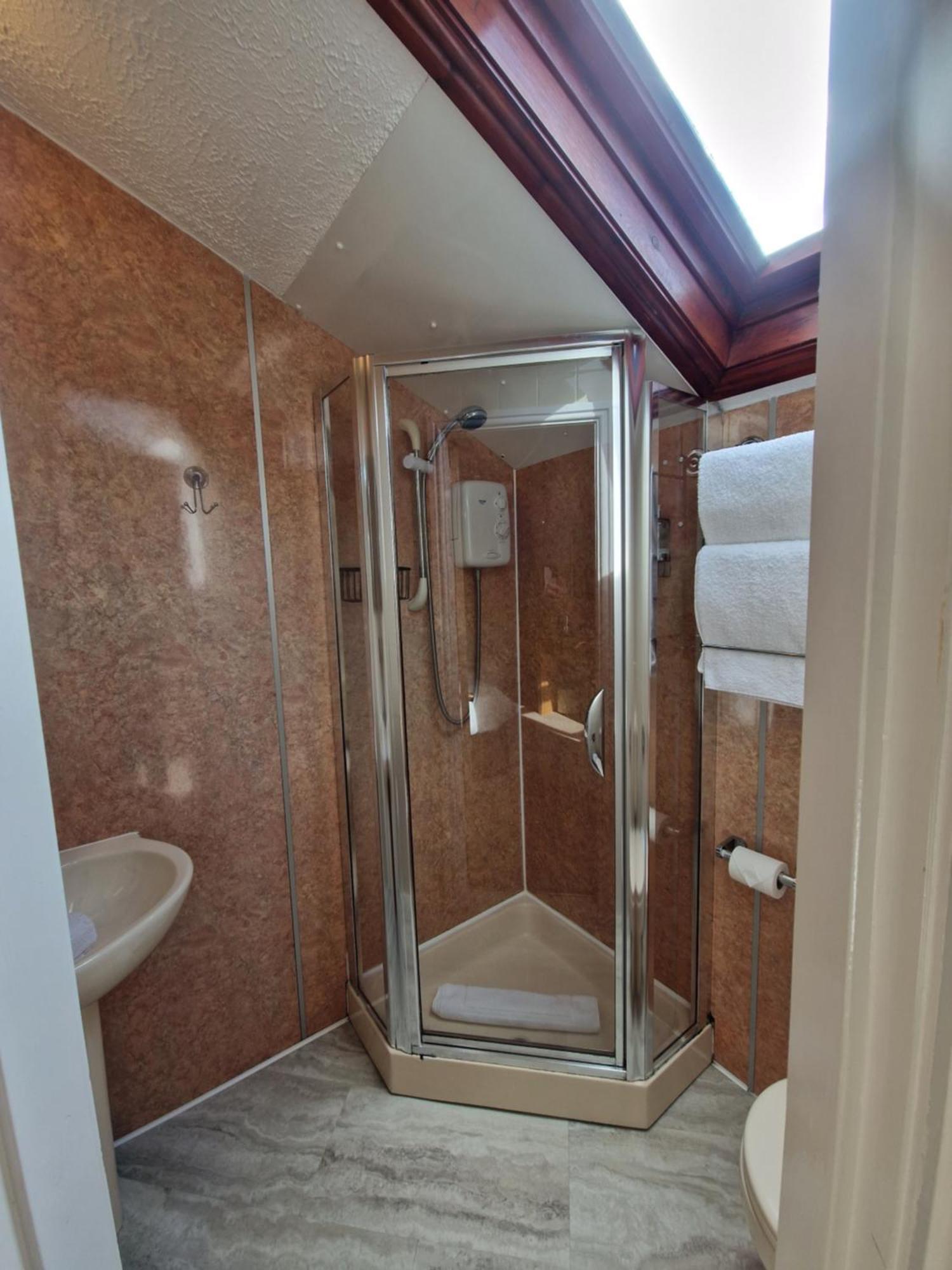 Glen Garth Guest House Честер Экстерьер фото